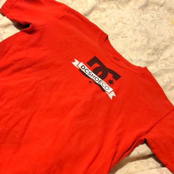 DC tshirt - Picture 2 of 3